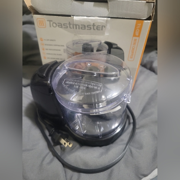 Toastmaster 1 1/2 Cup Mini Chopper - Picture 6 of 6